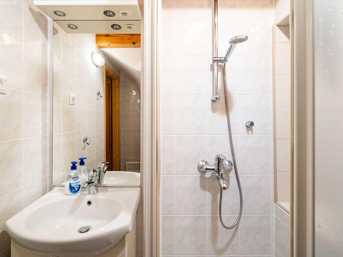 Bathroom 3, Apartments Ribambit- One Bedroom Apartment First Floor, Dubrovnik