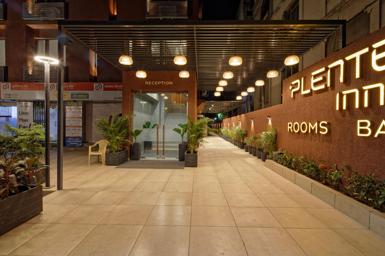 Exterior & Views 1, Plenteous Inn, Ahmadabad