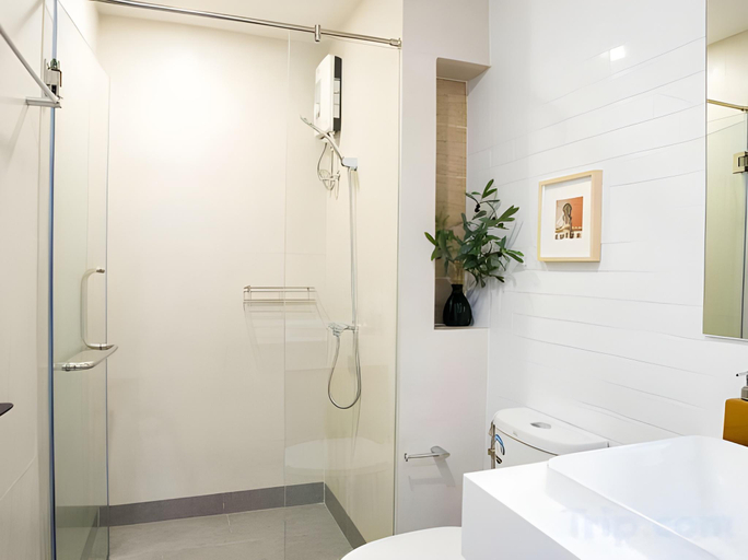 Bathroom 4, Parrish Serviced Apartment, Chom Thong