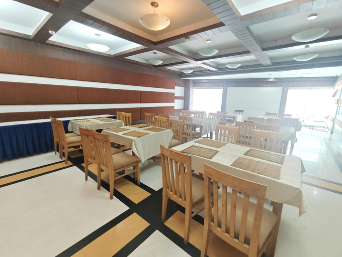 Food & Drinks 5, The Sky Comfort, Ahmedabad, Ahmadabad