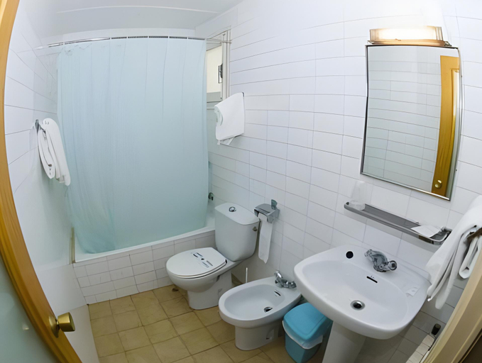 Others 3, Hotel Alegret, Lleida