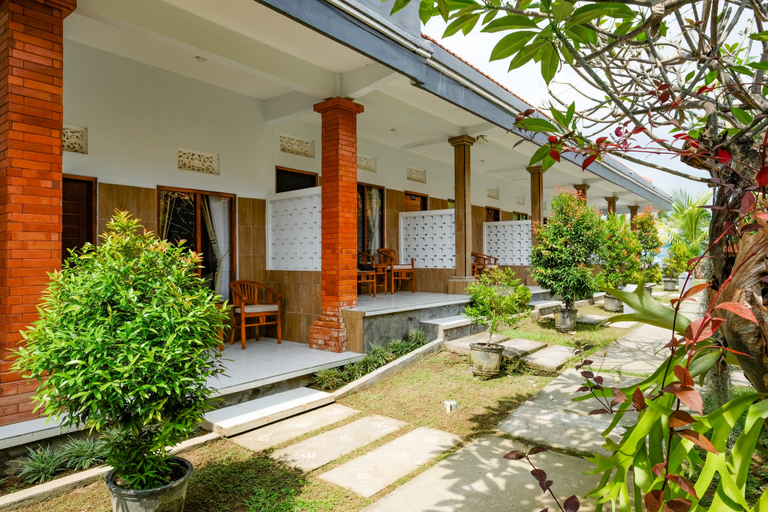 Exterior & Views 2, RedDoorz Plus @ Singaraja, Buleleng