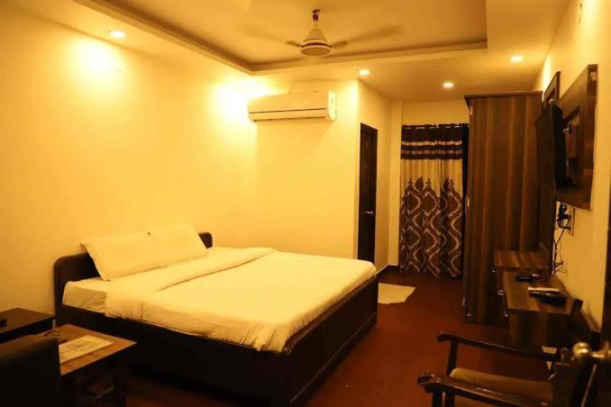 2, Hotel Rohit Residency, Bijnor