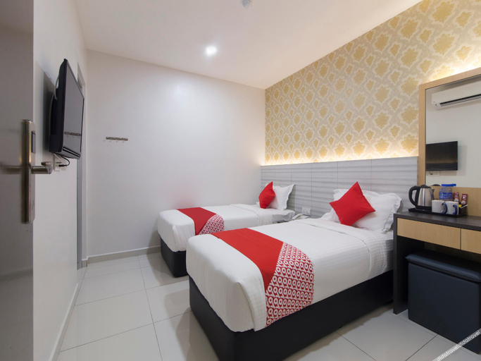 Bedroom 2, B&L Hotel, Batang Padang