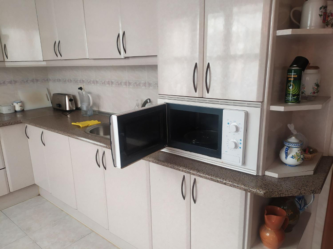 Others 5, Private Double Room in Toledo, Toledo