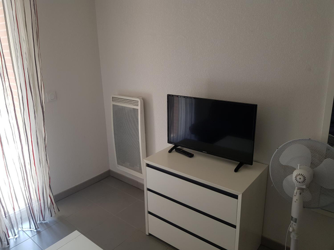 Others 2, appartement avec terrasse , jardinet et piscine, Pyrénées-Orientales