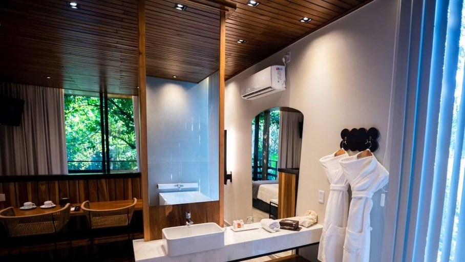 Bathroom 2, La Reserva Virgin Lodge, Iguazú