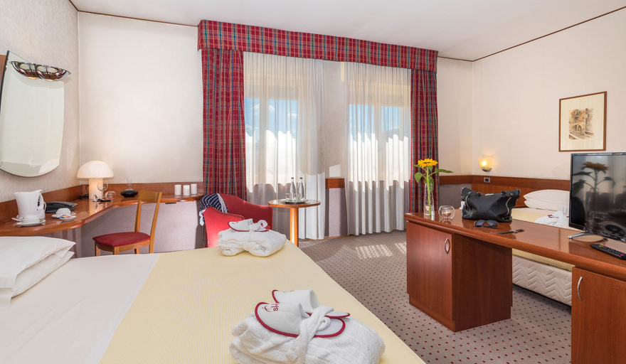 Bedroom 3, Cavallo Hotel Verona Est, Verona