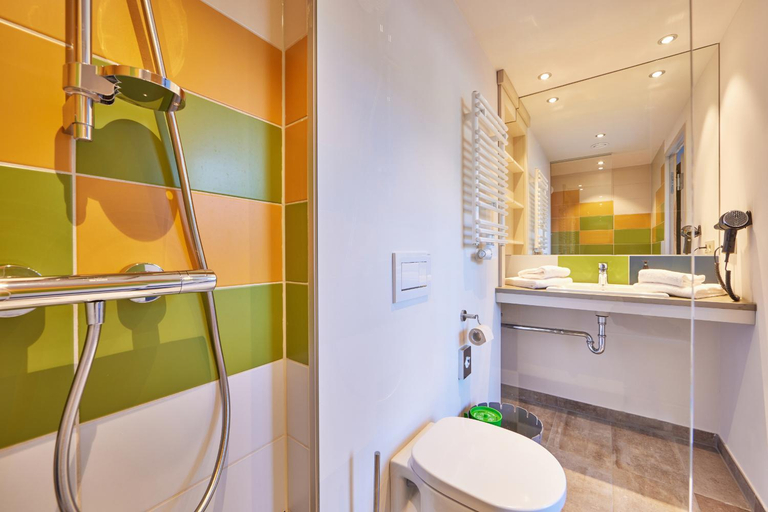 Bathroom, Explorer Hotel Stubaital, Innsbruck Land