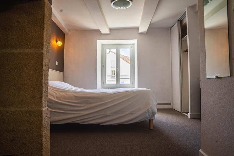Bedroom 3, Logis Hôtel EBEN, Corrèze