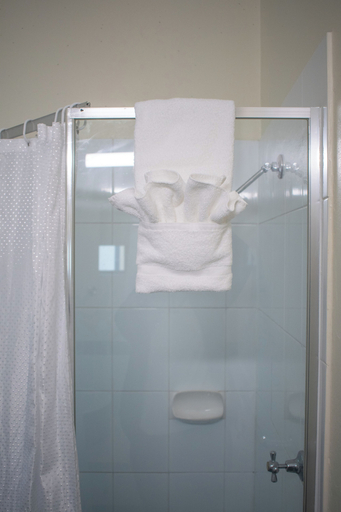 Bathroom 3, Royal Hotel Springwood, Blue Mountains