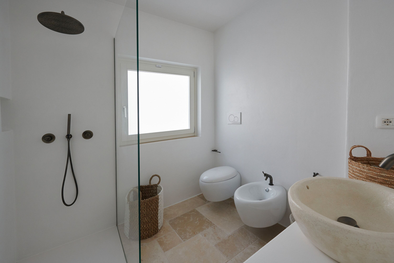 Bathroom 5, Musae al Mare, Bari