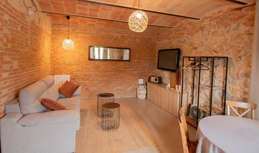 Others 2, El Moli de Fornells, Girona
