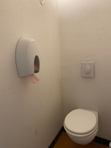 Bathroom 5, Hôtel Gambetta, Tarn