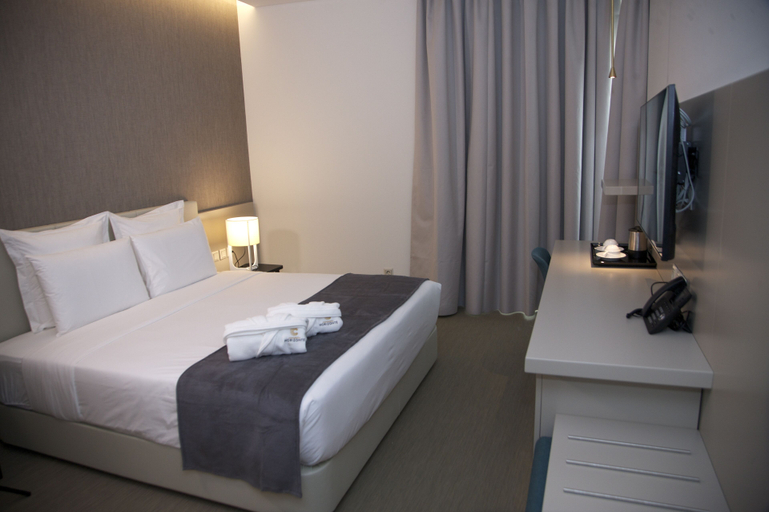 Bedroom 2, Hotel Continental Horizonte, Maianga