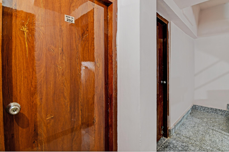 Others 4, Hotel O Golden Palace, South 24 Parganas