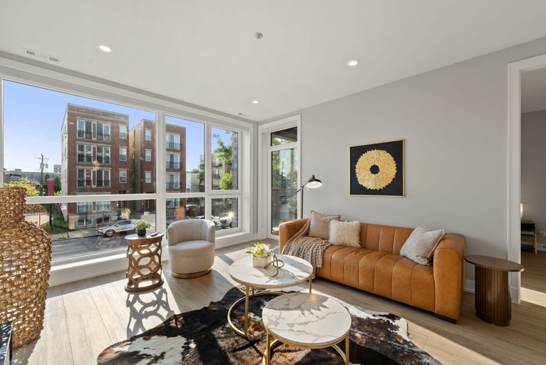 Room 4, Bright 2bed 2bath in Brand New Pilsen Development, Cook
