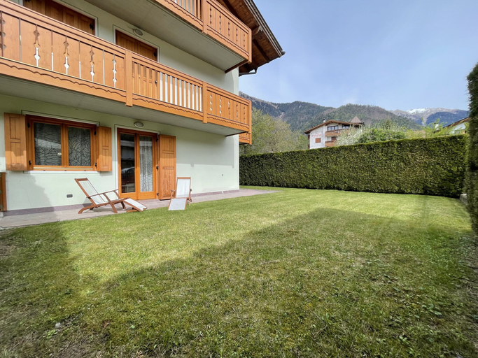 Room 5, 094 Trilocale Pinzolo, Trento