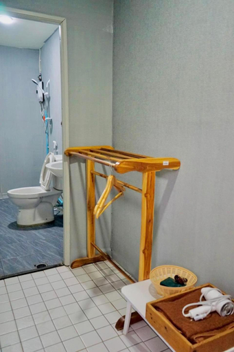 Bathroom 4, Inthanon Mountain Camp, Chom Thong