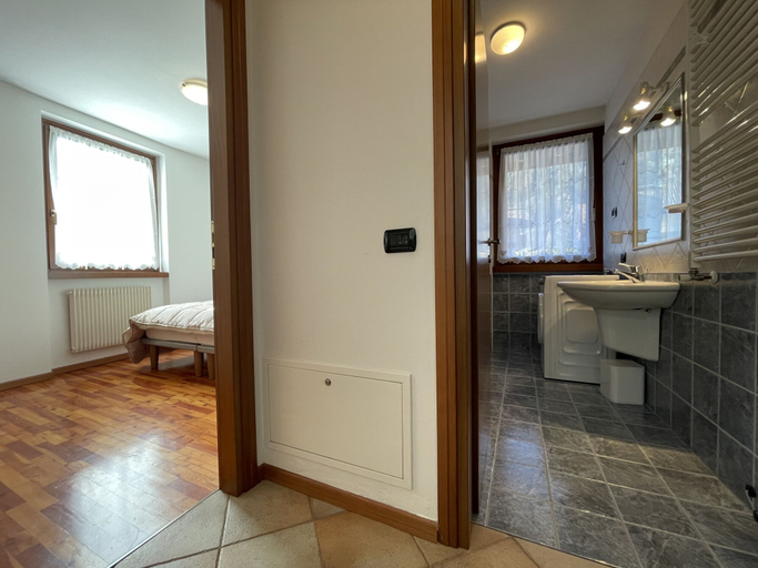 Room 3, 058 Trilocale Baldino Pinzolo, Trento