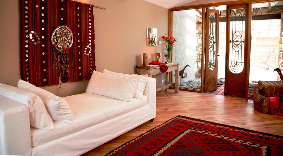 Public Area 4, Kkala Boutique Hotel, Capital