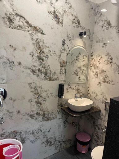 Bathroom 2, Hotel Vishwanath Inn , Varanasi