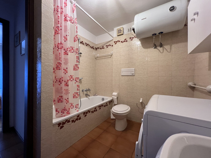 Room 2, 040 Bilocale Pinzolo, Trento