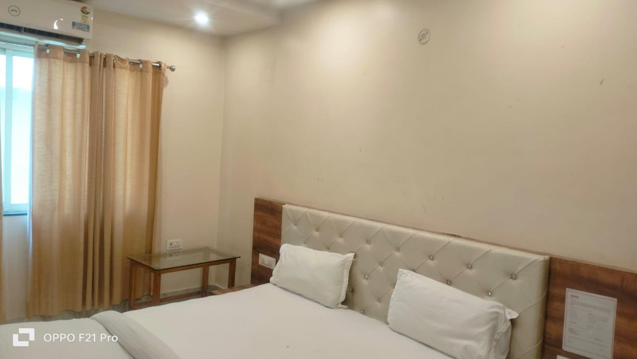 Bedroom 3, Hotel Sai Palice, Varanasi