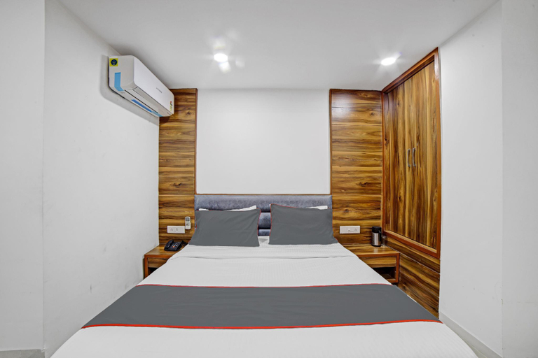 Bedroom 3, HOTEL TAPOVAN IN, Gandhinagar