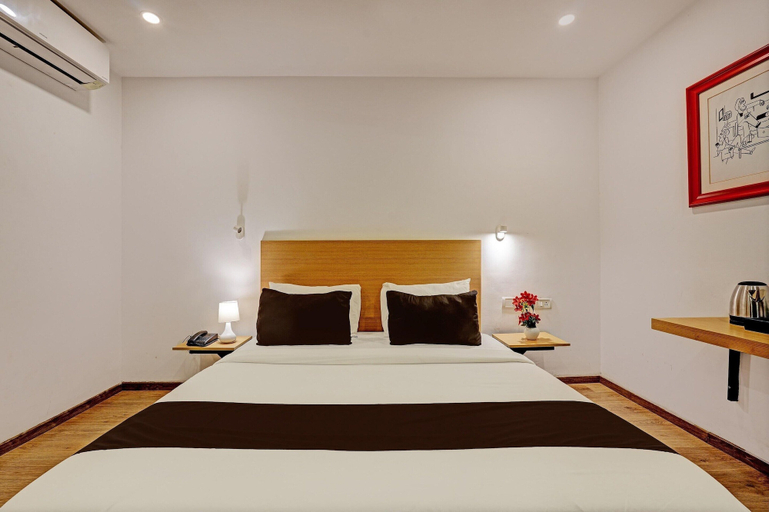 Room 3, Classic Navya International Ramamurthy, Bangalore