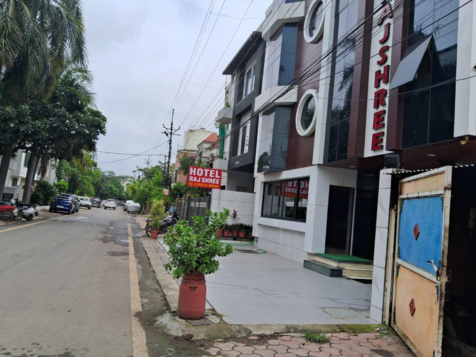 Others 3, Hotel Rajshree, Indore