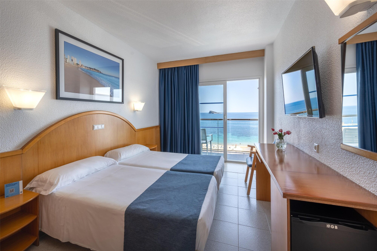 Bedroom 3, Poseidon Playa, Alicante