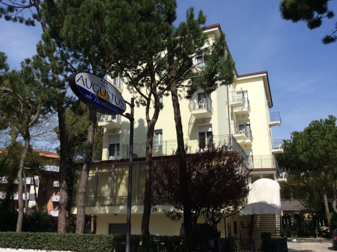 Others 4, Hotel Augustus, Ravenna