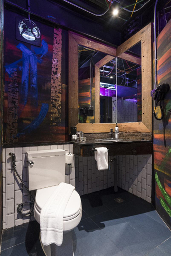 Bathroom 11