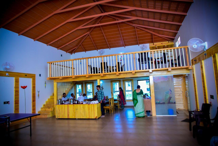 Public Area 2, Water View Holiday Retreat, Hassan