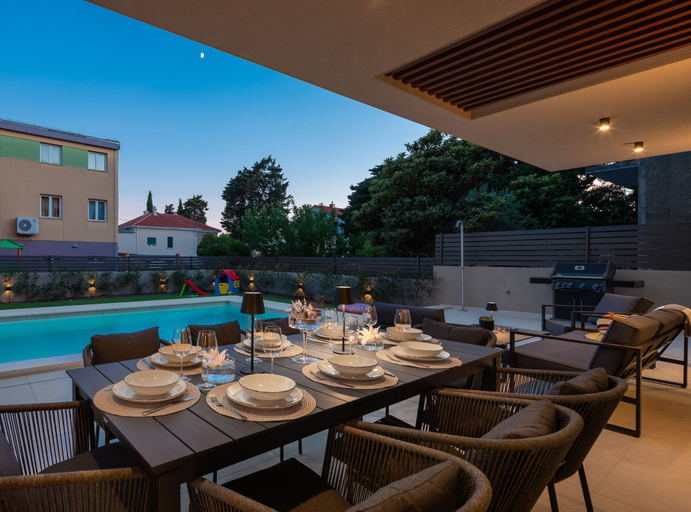 Food & Drinks 4, Villa Prima Lux, Kaštela