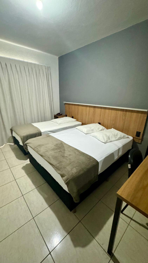 Bedroom 3, Hotel Tubarao, Tubarão