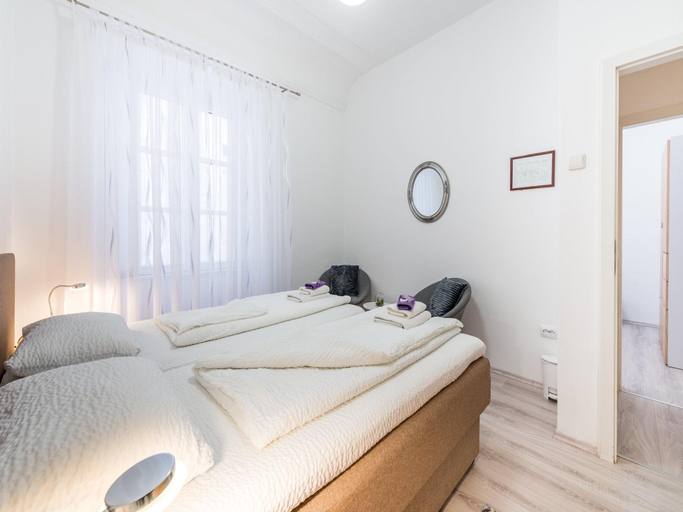 Bedroom 2, Apartment in Dubrovnik for 6 people, Dubrovnik