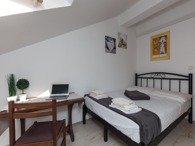 Bedroom 2, Villa Celenca - Superior Two Bedroom Apartment with Terrace and Sea View - A5, Dubrovnik