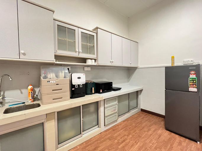 Others 5, Cozy 10Pax 3BR Near TCempedak Beach, Netflix, Kuantan