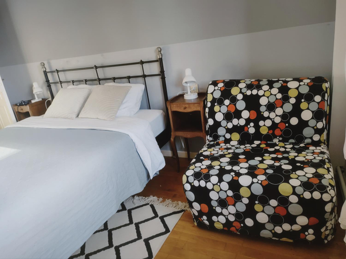 Bedroom 3, Les Deux Sources, Drôme