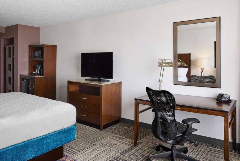 Bedroom 3, Hilton Garden Inn Denver South Park Meadows Area, Douglas