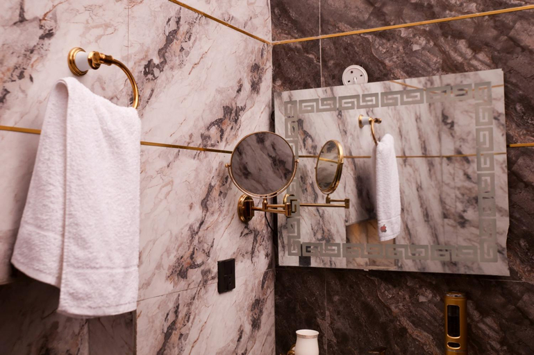 Bathroom 4, Elite Elegance Inn, Islamabad