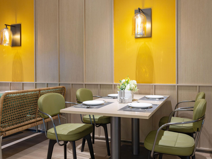 Food & Drinks 4, Country Inn & Suites by Radisson Wuhan Fanhai CBD Wanda Plaza, Wuhan