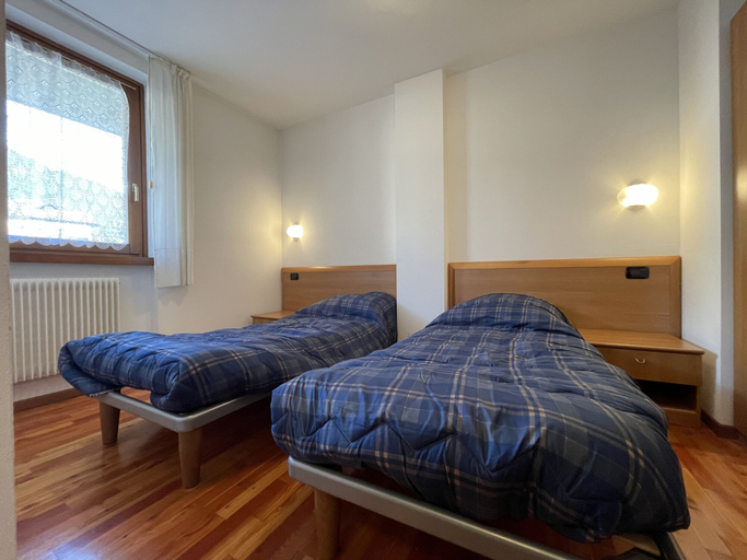 Room 4, 081 Trilocale Baldino Pinzolo, Trento