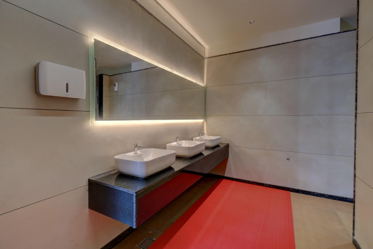 Bathroom, Hotel Harigovindas Express Mysore, Mysore
