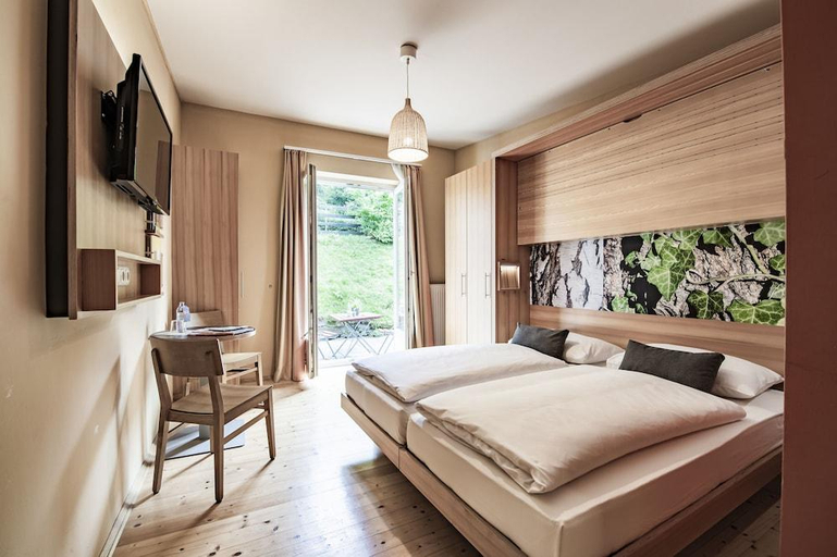Bedroom 2, Jufa Hotel Murau, Murau