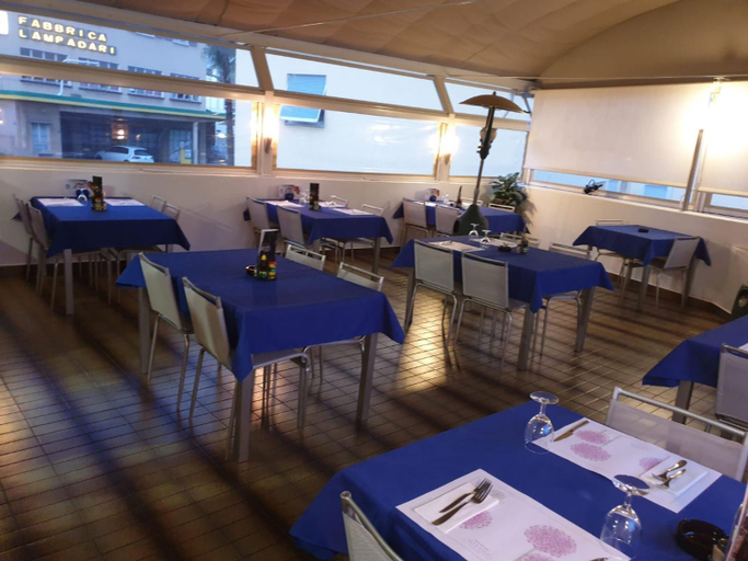 Food & Drinks, Double Room with Air Conditioning Del Ponte Break, Locarno