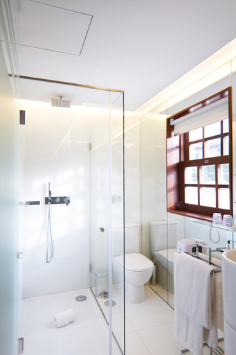 Bathroom 5, Oca Ribeira do Porto Hotel, Porto