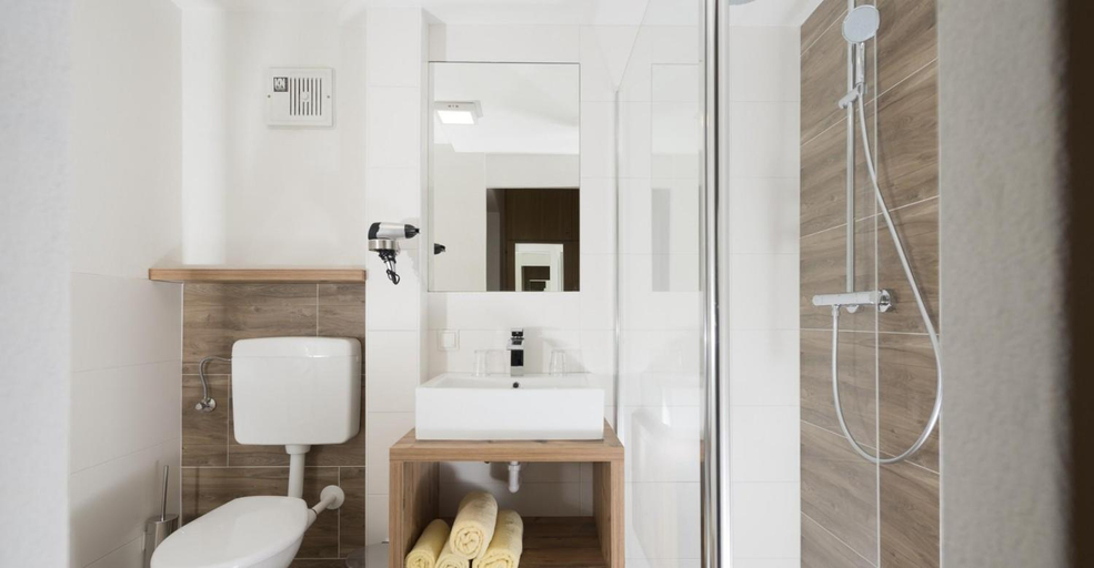 Bathroom 3, Michlhof, Hartberg-Fürstenfeld